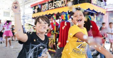 Bailinho de Carnaval 2026 faz a alegria dos estudantes no Vieirinha