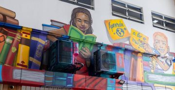 Grafite de Been Andrade estimula aprendizagem e interação no Prédio dos 6º e 7º anos do Vieira