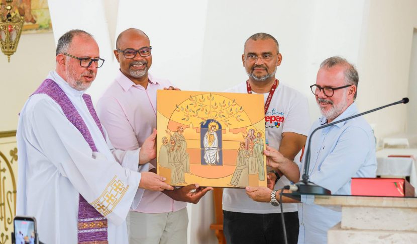 Vieira dá início à peregrinação do Ícone de Jesus Mestre da Esperança nos 80 anos da Anec