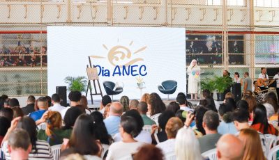 Cuidado e autocuidado em prol da saúde no ambiente escolar é tema de palestra no Dia Anec Bahia 