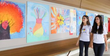 Exposição 'Mãos do Afeto' une arte e formação humana em produções de estudantes do Vieira