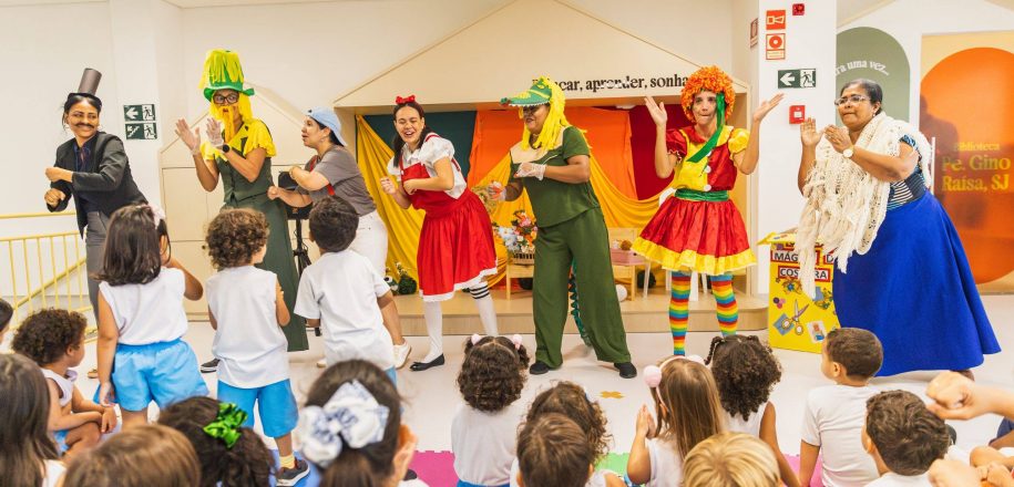 Contação de história com temática envolvendo datas especiais marca mês de abril no Vieirinha