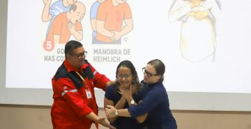 Colaboradores do Vieira recebem certificado de formação de Primeiros Socorros em cumprimento da Lei Lucas. Confira entrevista e saiba mais!