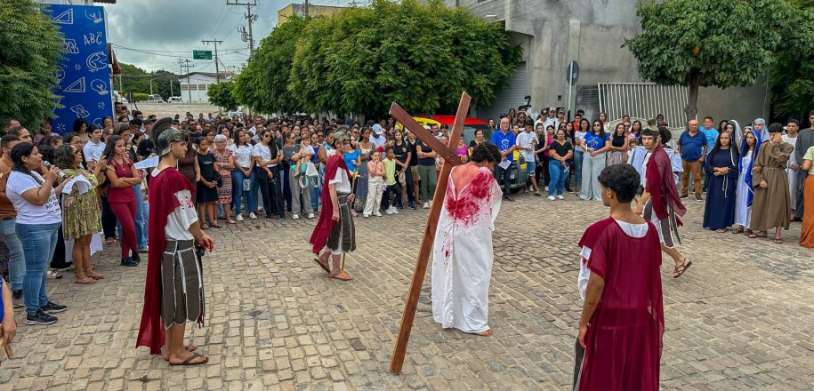 Semana Santa Jovem promove crescimento espiritual para estudantes do Vieira