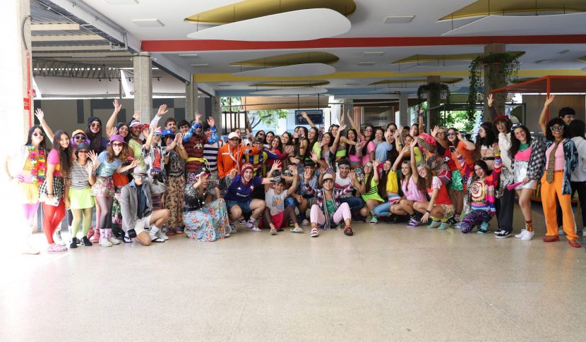 Terceirão do Vieira tem Dia de Descontração com 'looks' fora de moda e divertidos  