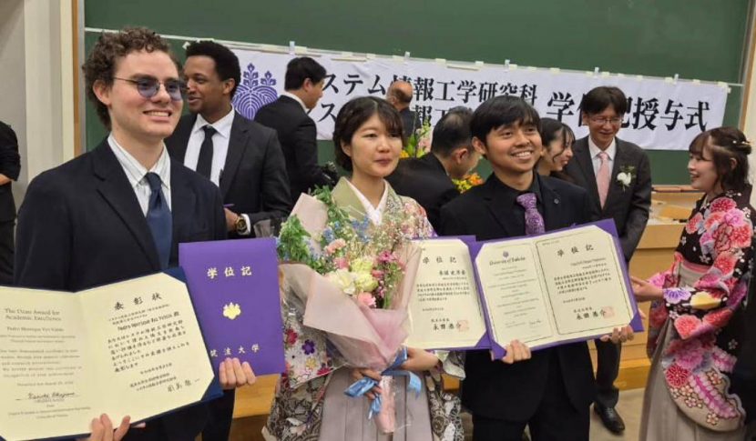 Ex-aluno do Vieira, engenheiro e pesquisador Pedro Valois torna-se PhD no Japão