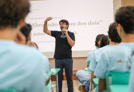 JIP: Guilherme Bellintani e Flávia Silva abordam carreira, desafios e conquistas em palestras no Vieira