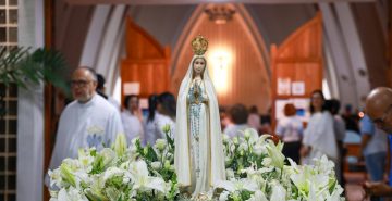 Missa especial no Santuário Nossa Senhora de Fátima encerra programação da Coroação de Maria