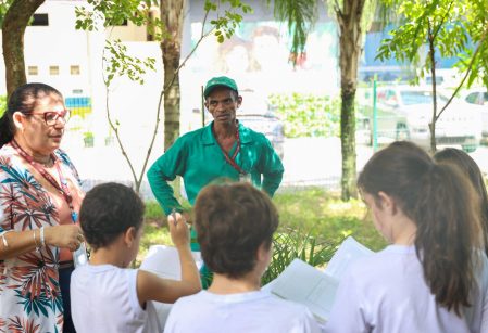Bosque do Vieira vira 'sala de aula' para aprendizagem de crianças sobre botânica