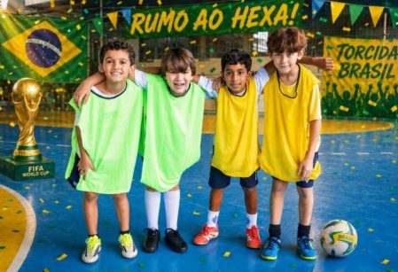 Clima de Copa do Mundo contagia estudantes e colaboradores do Vieira