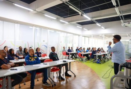 Colaboradores do Vieira participam de formações sobre liderança e cuidado