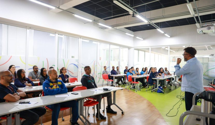 Colaboradores do Vieira participam de formações sobre liderança e cuidado