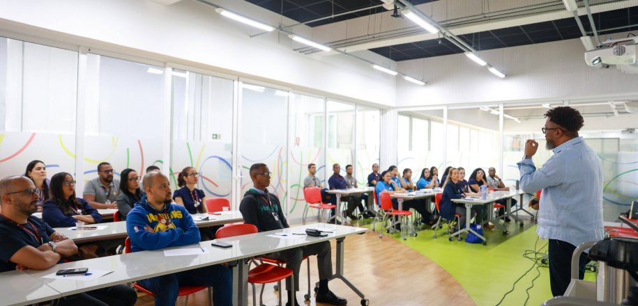 Colaboradores do Vieira participam de formações sobre liderança e cuidado