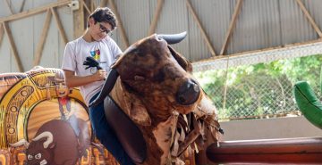 UM TANTÃO DE AMOR  – Vieira celebra estudantes em dia especial de homenagens e diversão