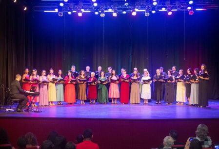 CANTANDO POR VIDAS – Coral do Vieira se apresenta neste sábado na Hemoba em ação de solidariedade