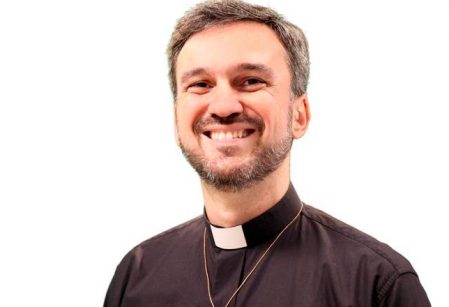 ARTIGO – O serviço educativo da fé, por Pe. Francys, SJ