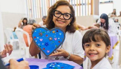 Em programação especial na escola, Vieira celebra amor entre avós e netos