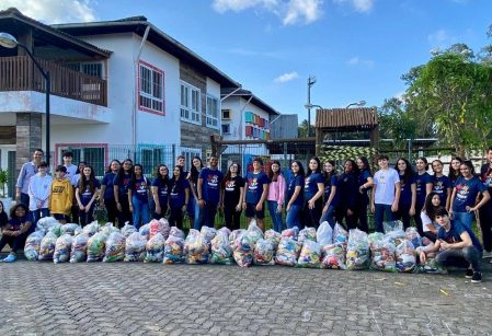 DIA DO VOLUNTARIADO – Campanha Tonelada de Amor entrega mais de 1 mil quilos de alimentos para creche