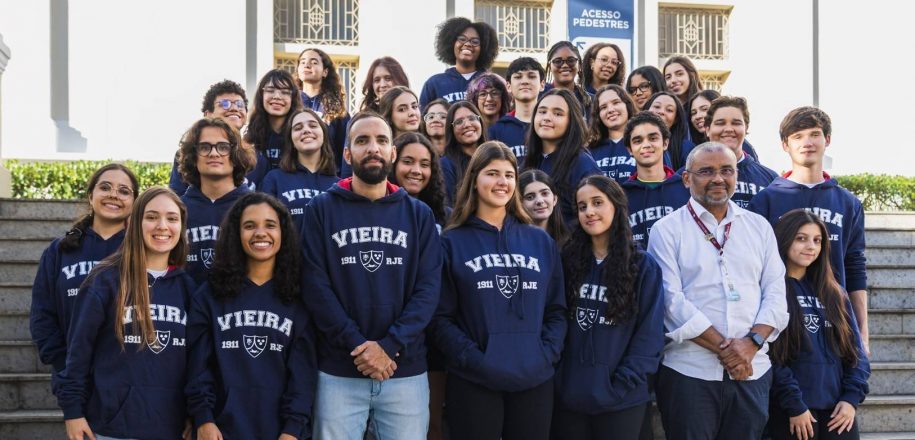 Mais de 30 estudantes do Vieira participam em São Paulo da Final da Olimpíada Nacional de História