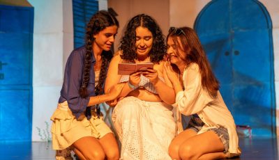 Mamma Mia! Avla encanta público ao encenar musical inspirado em canções do ABBA