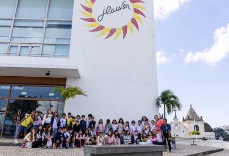 Crianças despertam interesse sobre resenha crítica em sessão especial no Cine Glauber Rocha
