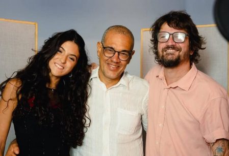 DIA DA MÚSICA – Estudante do Vieira, Clarice faz participação especial em single de Saulo e Luciano Calazans. Confira entrevista!